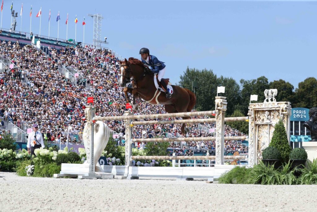 découvrez équitation jo paris : actualités, compétitions, cavaliers et résultats autour des épreuves équestres des jeux olympiques de paris. suivez l’événement et plongez dans l’univers passionnant de l’équitation olympique.