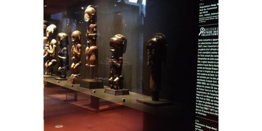 découvrez les trésors culturels du musée du quai branly à paris : expositions uniques, objets d'art venus d'afrique, d'océanie, d'asie et des amériques, pour un véritable voyage au cœur des cultures du monde.