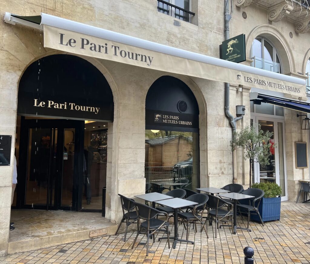 découvrez le pari mythique pmu, une expérience de jeu unique qui vous plonge au cœur des courses hippiques avec des cotes attractives et des gains potentiels exceptionnels. tentez votre chance dès aujourd'hui !