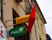 découvrez l'analyse de la crise au sein du pmu et l'indifférence actuelle quant à son inclusion future dans le secteur. un point sur les enjeux et perspectives à venir.